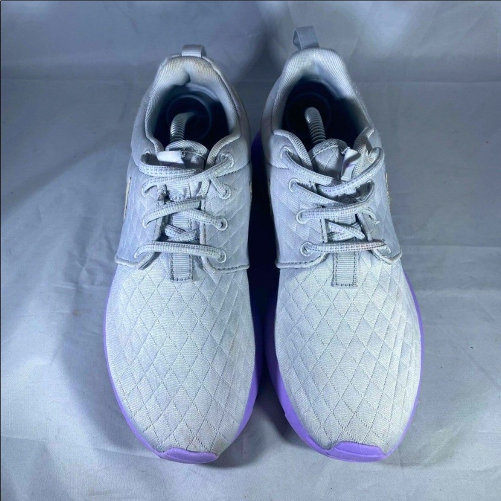 💜NIKE ROSHE ONE ATHLETIC RUNNING SHOES💜 - Picture 4 of 9
